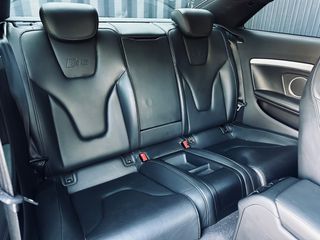 Audi S5 2009-thumb-29
