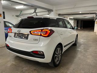 Hyundai i 20 2018 •PASSION•CLIMA•CAMERA•NAVI•LED•-thumb-7