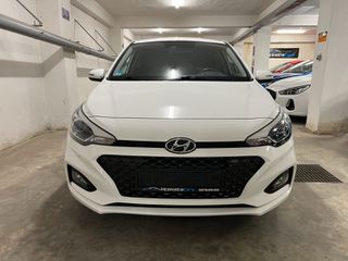 Hyundai i 20 2018 •PASSION•CLIMA•CAMERA•NAVI•LED•-thumb-9