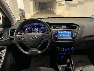 Hyundai i 20 2018 •PASSION•CLIMA•CAMERA•NAVI•LED•-thumb-13