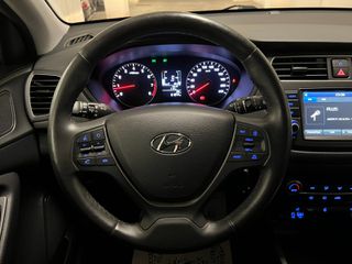 Hyundai i 20 2018 •PASSION•CLIMA•CAMERA•NAVI•LED•-thumb-15