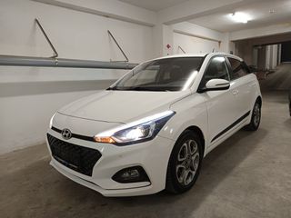 Hyundai i 20 2018 •PASSION•CLIMA•CAMERA•NAVI•LED•-thumb-1