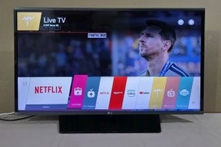 LG 40" Smart TV Full HD WiFi Internet YouTube Netflix Σε αριστη κατασταση