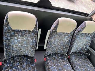 Mercedes-Benz 2011 Travegp15rhd-thumb-4