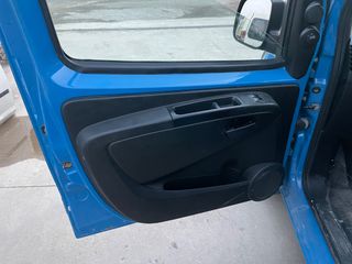 Peugeot Bipper 2011 DIESEL-thumb-9