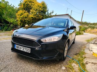 Ford Focus 2015-thumb-2