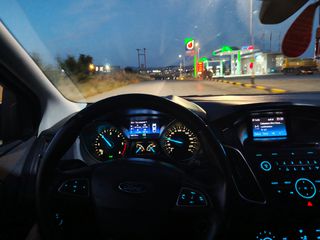 Ford Focus 2015-thumb-3