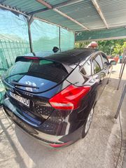 Ford Focus 2015-thumb-6