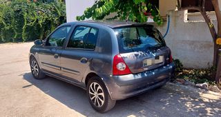 Renault Clio 2005 II-thumb-3
