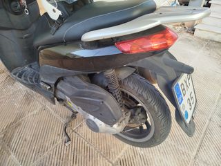 Piaggio Carnaby 300 2014 CARNABY 300-thumb-4