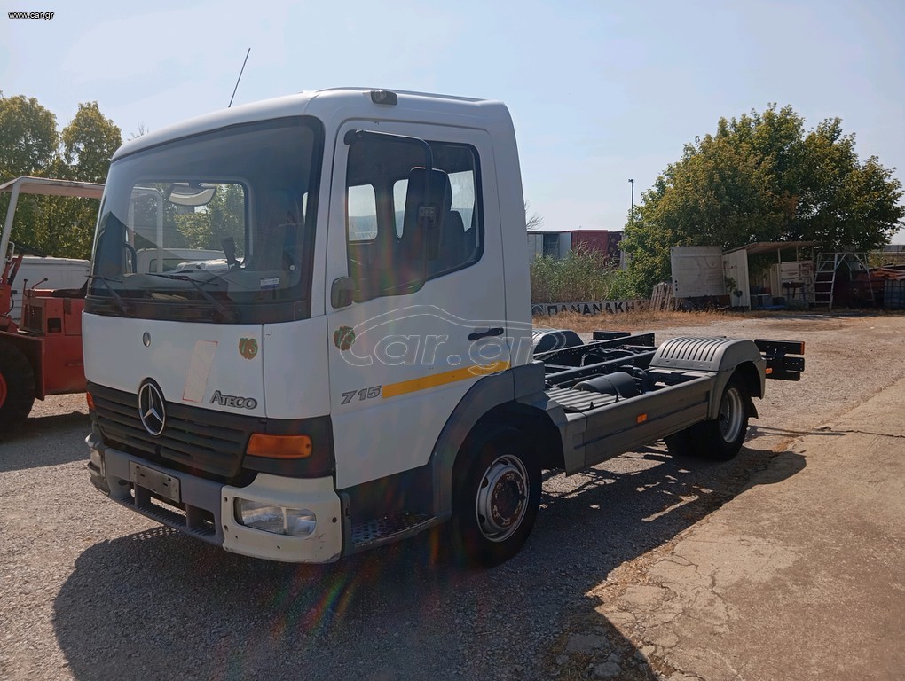 Σασί Mercedes-Benz 2004 715 ATEGO