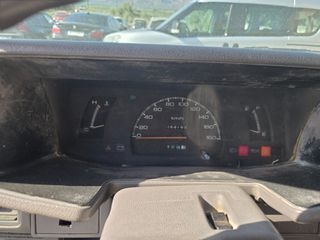 Isuzu D-Max 1995-thumb-8
