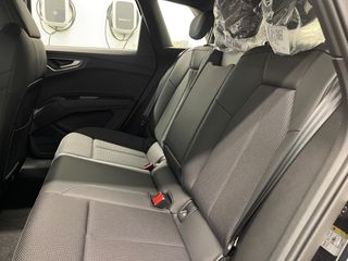 Audi Q4 2026 SUV e-tron Inspire performance 286hp 5,9% ΕΠΙΤΟΚΙΟ-thumb-24