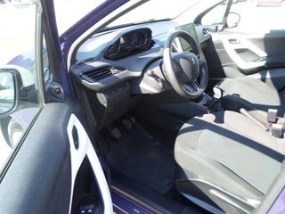 Peugeot 208 2015-thumb-5