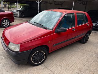 Renault Clio 1995 1.2