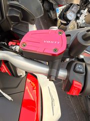Moto Guzzi V 85 TT 2025 ΤΤ-thumb-8