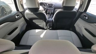 Citroen C4 2011-thumb-9