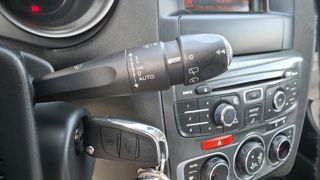 Citroen C4 2011-thumb-13