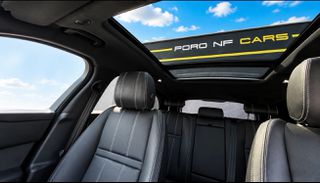 Land Rover Range Rover Velar 2022 P 400e Plug-in Hybrid S-thumb-7