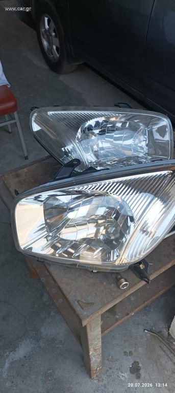 Φανάρια rav4