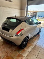 Lancia Ypsilon 2011-thumb-3