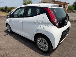 Toyota Aygo 2022 1.0-thumb-3