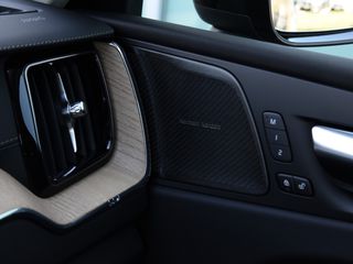 Volvo XC 60 2025 New Recharge PHEV T6 Ultra Dark-thumb-20