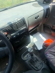 Volkswagen Caddy 2003-thumb-1