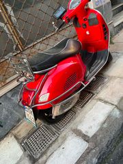 Vespa GTS 300 2017-thumb-3