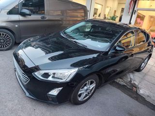 Ford Focus 2018-thumb-2