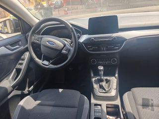 Ford Focus 2018-thumb-6