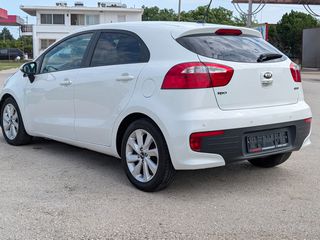 Kia Rio 2016-thumb-8