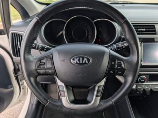 Kia Rio 2016-thumb-16