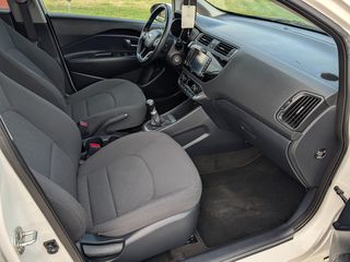 Kia Rio 2016-thumb-21