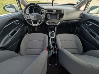 Kia Rio 2016-thumb-24