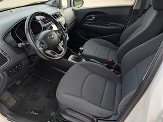 Kia Rio 2016-thumb-27