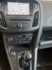 Ford Focus 2018 SW ECOBOOST-thumb-13