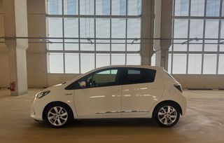 Toyota Yaris 2014 HYBRID AUTOMATIC NAVI-CAMERA-thumb-4