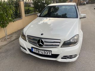 Mercedes-Benz C 180 2012