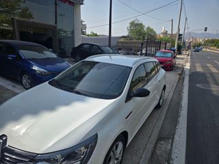 Renault Megane 2017 STATION WAGON-thumb-1