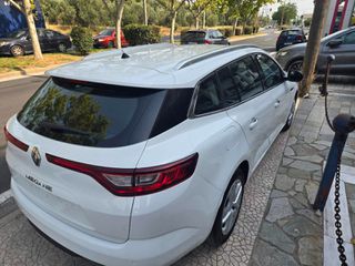 Renault Megane 2017 STATION WAGON-thumb-3