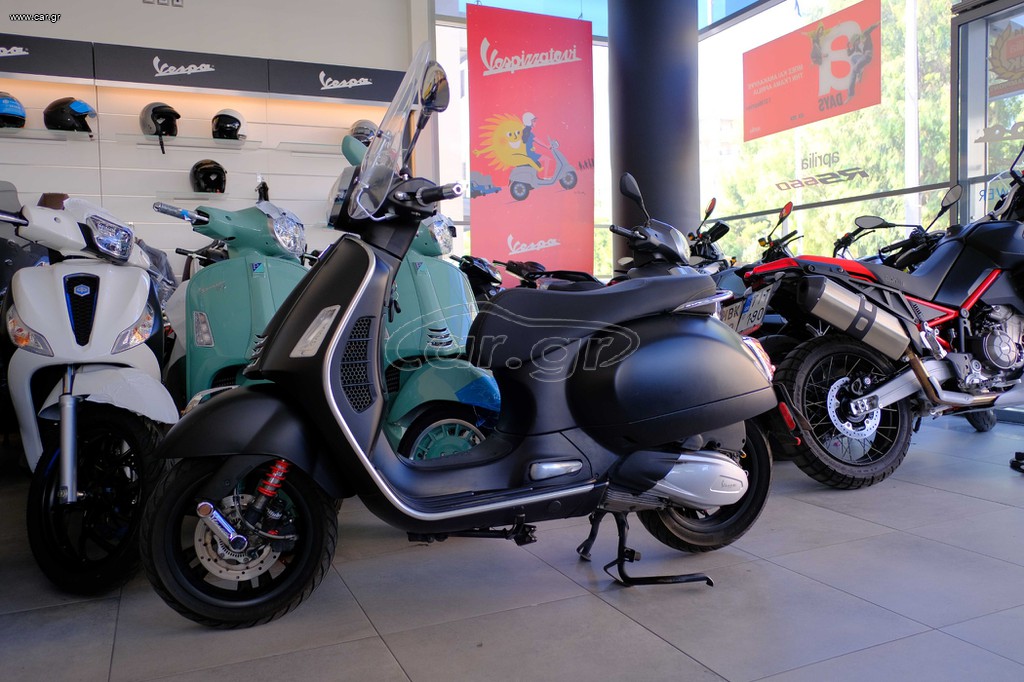 Vespa GTS Super Tech 300 2021 VESPA SUPER TECH 300
