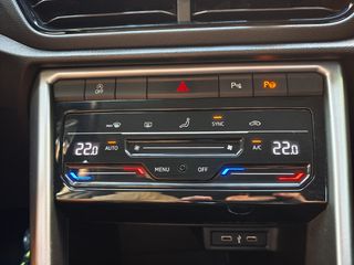 Volkswagen T-Roc 2022 DSG-Navi-Paddles-2 Parktronic-Led-Ελληνικό-Ατρακάριστο-thumb-23