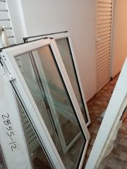 Αλουμινένιο παράθυρο αγρατσούνιστο με διπλά τζάμια