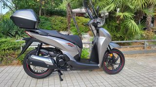 Honda SH 300i 2018-thumb-1