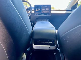 Tesla Model Y 2021 dual motos long range-thumb-19