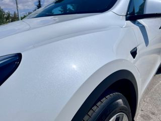 Tesla Model Y 2021 dual motor long range-thumb-5