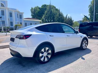 Tesla Model Y 2021 dual motor long range-thumb-8