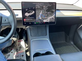 Tesla Model Y 2021 dual motor long range-thumb-27