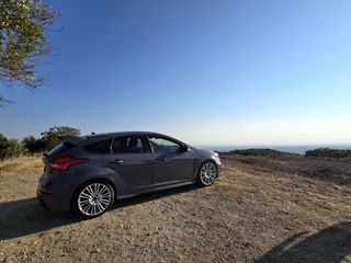 Ford Focus 2017 RS-thumb-3